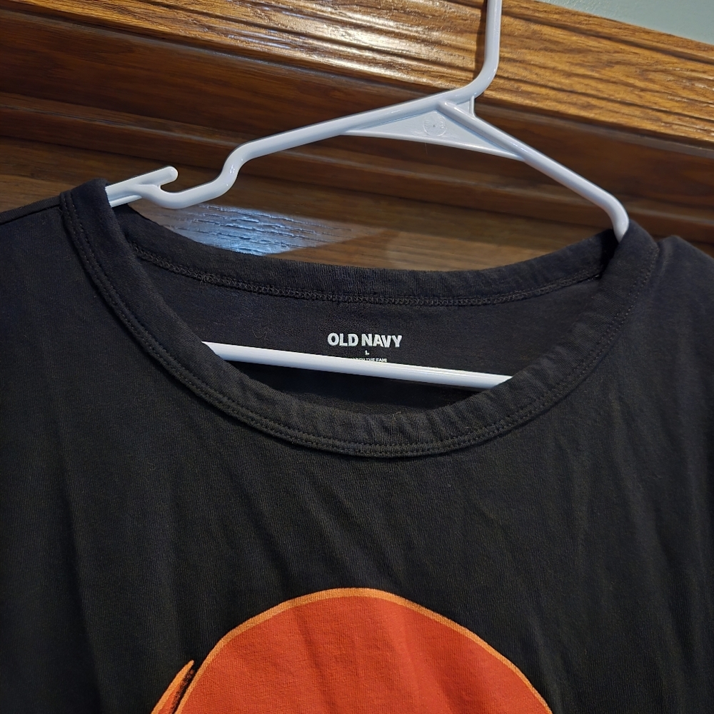 Old Navy Black Graphic T-Shirt - Picture 7 of 11